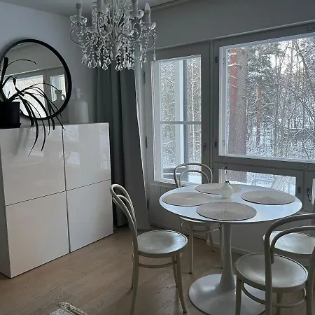 New One-bedroom Near Downtown Apartamento Savonlinna
